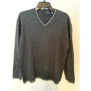 GREG‎ NORMAN Made in Italy Wool Blend V-Neck Sweater.  Men's Size Large